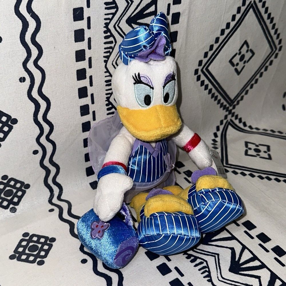 NWT Plush Disney Daisy Duck Tropical Daisy Doll Stuffed Animal Donald Girlfriend - Picture 2 of 5